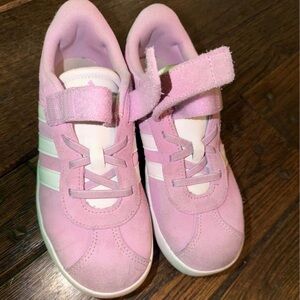 adidas Pink Kids Sneakers with Hook-and-Loop Strap